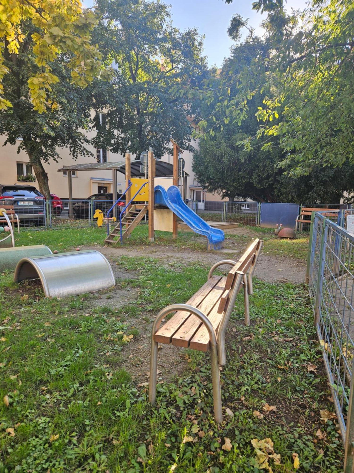 Luxusny Apartman Pri Nemocnici Kosice Bagian luar foto